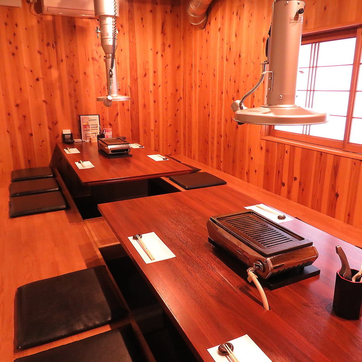 Semi-private room seats for digging up to 12 people.For drinking parties, girls-only gatherings, and dates ♪