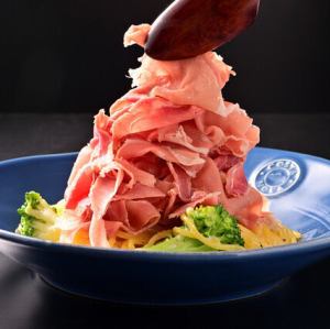 【生ハムのせ放題】生ハムのクリームパスタ