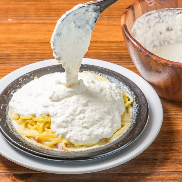 メディアでも紹介された大人気の『乗せ放題パスタ』♪