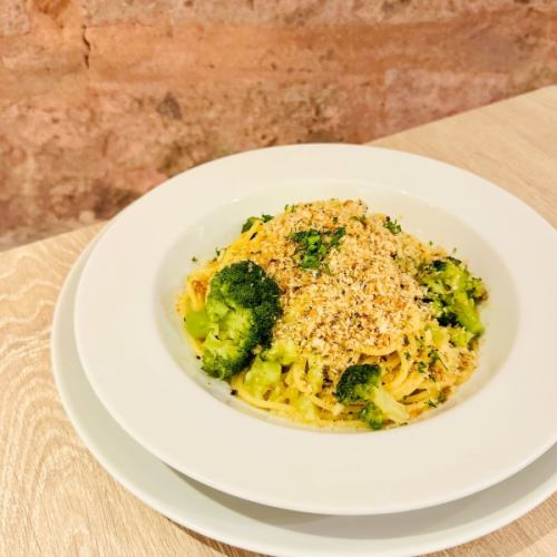 ◆ Pugliese Anchovy Pasta - プリエーゼ・アンチョビパスタ - 