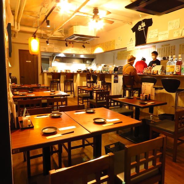 [Good location! A 6-minute walk from Kanazawa-Bunko Station] Easy access and a lively, cozy atmosphere! Table seats where you can relax and enjoy gatherings with family and friends, or use with work colleagues. I also recommend ◎