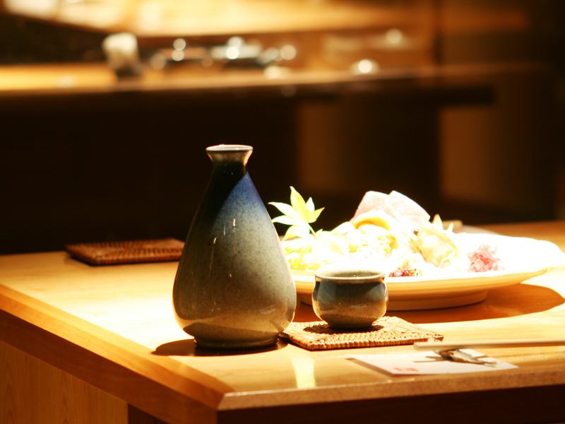 We also offer extremely fresh sashimi.There are also private rooms that can be used by 2 people or more.