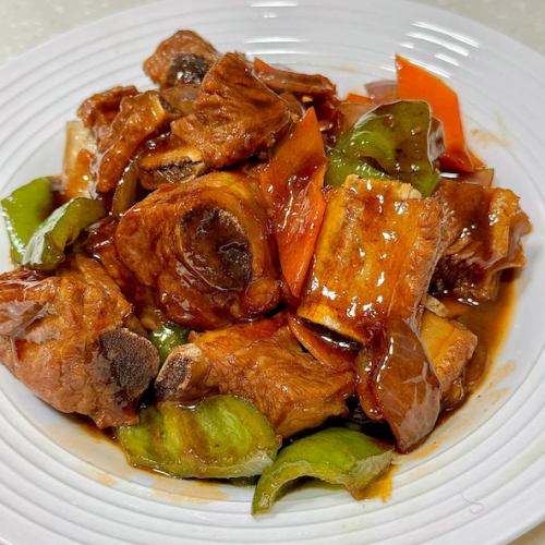 호르몬 말린 냄비 / 누에 강화 볶음 / 돼지고기 감미 볶음 / 돼지고기 중국식 볶음 / 예비 갈비 간장 조림 각