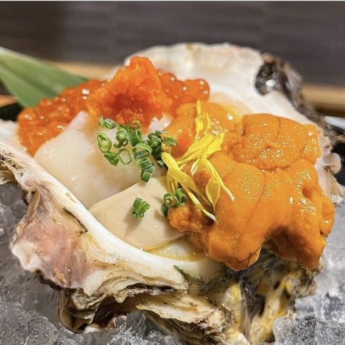 Rock oyster gout assorted (rock oyster, sea urchin, scallop, salmon roe)