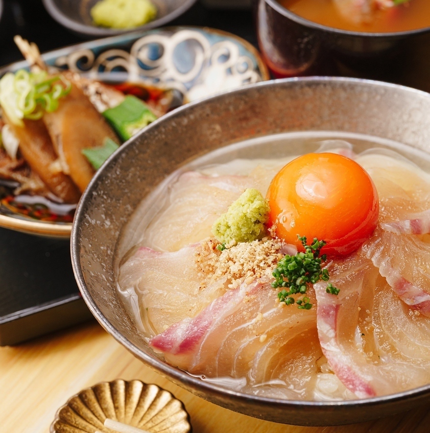 ランチ一新！！極みの牛すき痛風御膳/鯛めし土鍋御膳