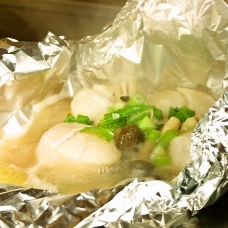Scallop and shimeji mushroom steamed with soy sauce butter