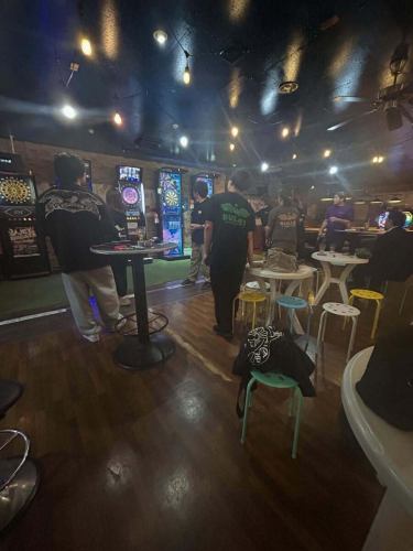 大家好✨
巴雷特飞镖店🎯
⁡
今天是三月的最后一天！
一年已经过去四分之一了……
太早了😭
我们这周末要去温室！
我们仍在接受报名，如果您想参加，请联系我们！😁
⁡
我们今天正常营业！🐶𓏴𓏴🦴 营业中 🦴𓏴𓏴🐶
⁡
⬇️⬇️⬇️⬇️⬇️⬇️⬇️⬇️⬇️⬇️⬇️⬇️⬇️
⁡
⁡
✅ 想练习的人
✅ 希望在实战中磨练技能的人
✅ 想和大家一起玩的人
⁡
请来参加我们在[BULLET]的活动。
让我们一起期待下一场比赛吧！
所有员工都期待今天见到您🍻✨
⁡
⭐️学生折扣继续有效！
⁡
——————————————
⁡
🎯赛事及活动日程🎯
⁡
⭐️直播 - 石川最强之战（积分制）
第四届G-shot比赛于4月26日星期日举行
第五场：5/31（星期日）Kajuarbazero。握住
6月21日（星期日）巴雷特
⁡
⁡
⭐️春季子弹屋
📍4/5 三人组队战 ¥3500
详情请查看 Instagram 帖子 ✅
⁡
⭐️4/19 JET 新潟
📍您可以进入。截止日期：4月8日
⁡
⭐️JET 畅享混合
📍您可以进入。截止日期：5月6日
⁡
每项赛事和活动报名
我们还可以做得更多✊🏻
⁡
🩷Barrett🆕设计订单现已开放‼️
📍T恤 ¥3,000-
📍翻领衬衫 ¥4,000-
连帽衫 ¥5,000-
⁡
⁡
#石川县 #北陆最大 #野野市 #粟田
#飞镖商店子弹
巴雷特
BULLET
无限投掷
你只能喝酒
工作日不限时
飞镖
台球
石川县飞镖
野野市飞镖
金泽飞镖队
石川县台球
野野市台球
金泽台球
飞镖酒吧
台球酒吧
酒吧时间
夜间体育
石川县酒吧
野野市酒吧
和朋友一起玩飞镖
和朋友一起打台球
我想结识飞镖爱好者
我想结识台球爱好者。
飞镖初学者
台球初学者