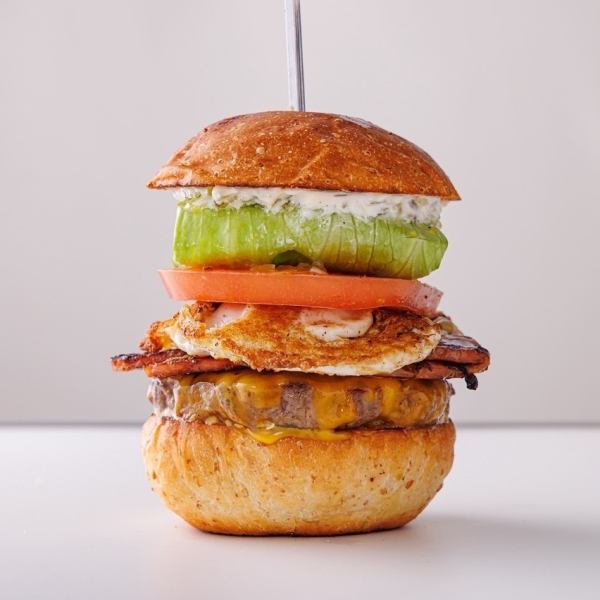 【ベーコンエッグチーズバーガー】1,900円(税込)