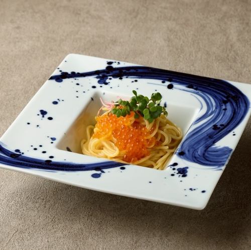 ウニといくらのクリームパスタ