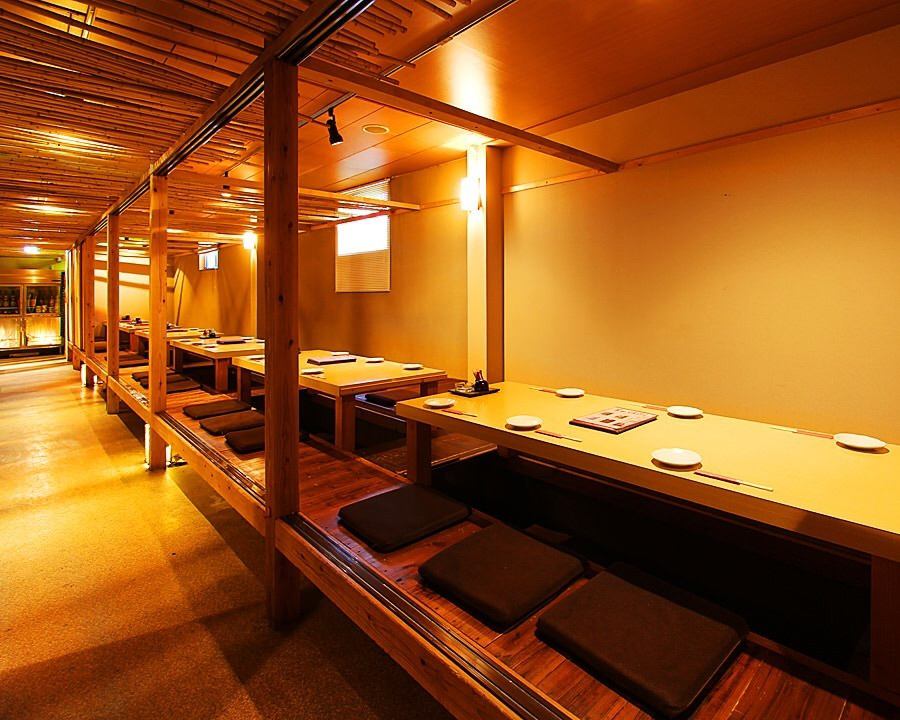 When we remove the partition of the private room, it is a large number of banquet halls!
