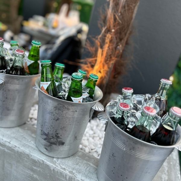 We have a wide range of drinks available to enjoy with shisha [Various drinks]