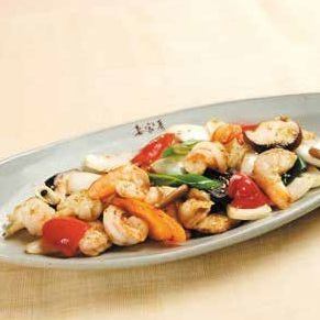 Stir-fried shrimp and vegetables