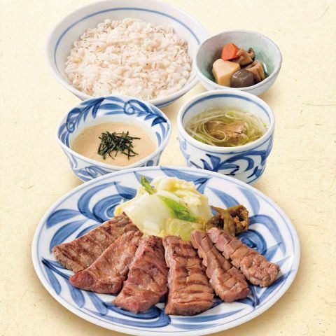 牛たん御膳 (100g)