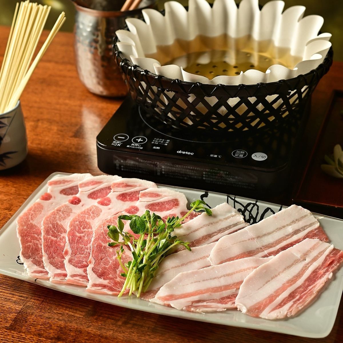 厳選したお肉をしゃぶしゃぶで！リーズナブルなお食事コースあり