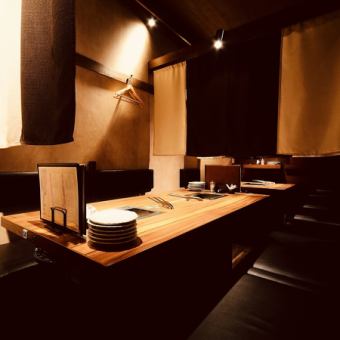 【4名様用】少人数の飲み会にもぴったり◎会社帰りや仲間との飲み会と盛り上がってください☆
