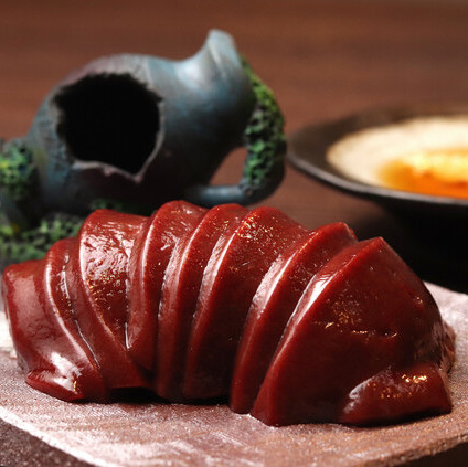 軽く火を通して食べる新鮮な【極上！生レバー焼】は絶品です！【極上！ネギ生レバー焼】もオススメ！