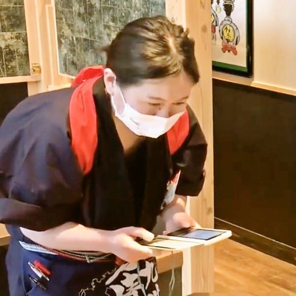 ソーシャルディスタンスを徹底！お客様同士の間隔を空けてお座り頂けます！座敷席はお座敷で最大20名様までご利用可能！足を崩してゆっくりお寛ぎ頂けます♪