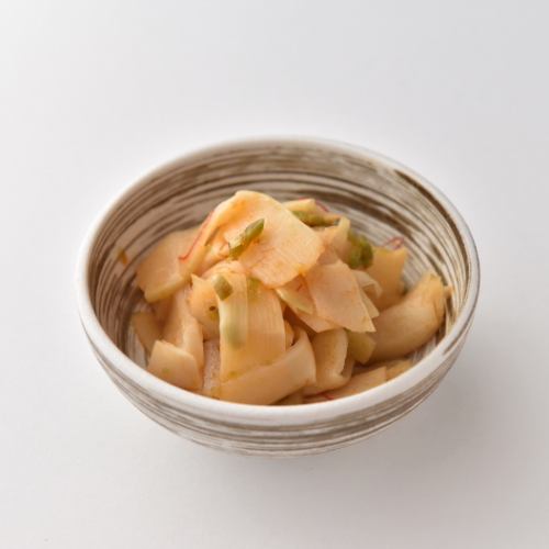 Green chili bamboo shoots