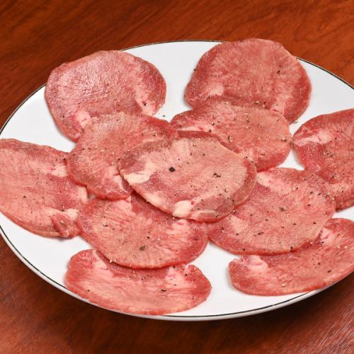 柔らかさと旨味抜群◎「上タン塩」