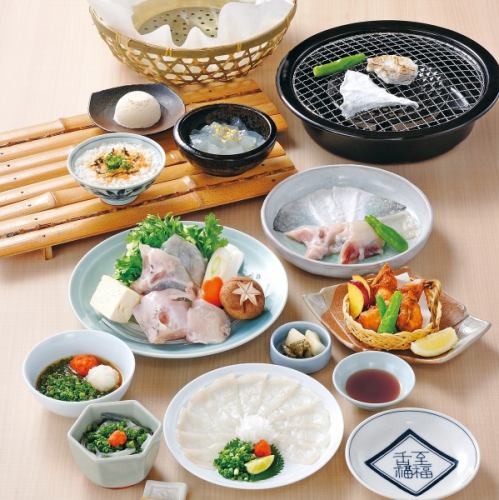 Enjoy grilled fugu ◎ Tenraku course ◎ 8 dishes in total 8,000 yen