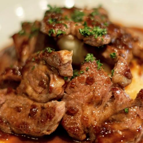 Lamb steak with onion soy sauce and mashed potatoes