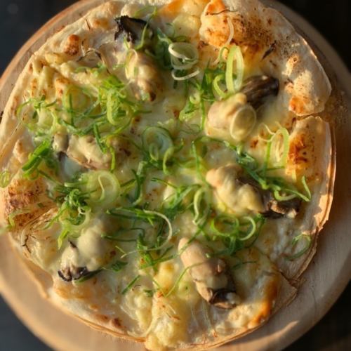 Teriyaki pizza with young chicken and Awaji Island onions