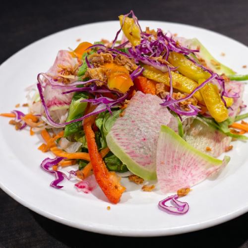 季節の彩りサラダ