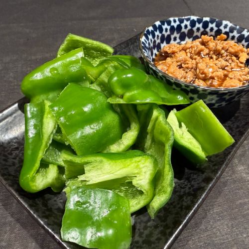 パリパリピーマンー特製肉味噌添えー　［高知県植田ファーム直送］　