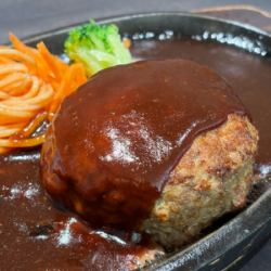 十勝若牛ｘ桃花豚 鉄板ハンバーグ