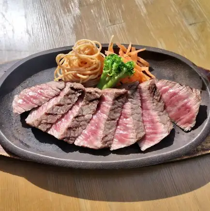 [Lunch Only | Salad Buffet Included] Kagoshima Prefecture Yakushi Beef Wagyu Rump Steak 150g~