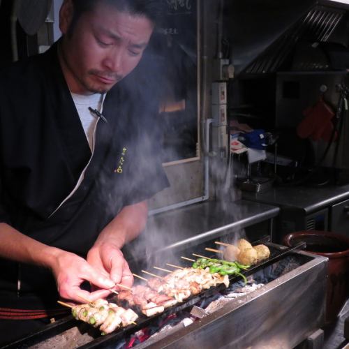 熟練した職人技の串焼き！