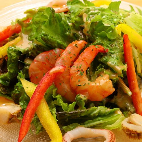 Seafood sesame salad