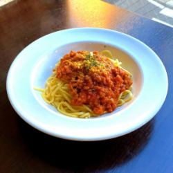 Fresh pasta with meat sauce for adults