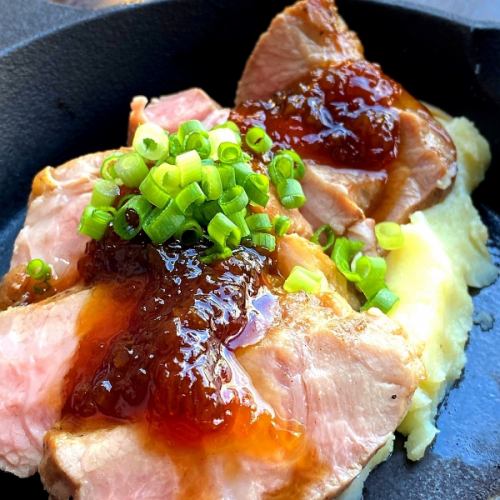 豚ロースステーキ(和風オニオンソース)