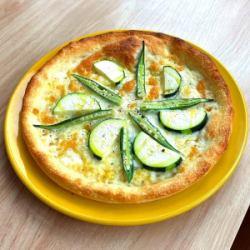 Salted Okra and Zucchini Pizza