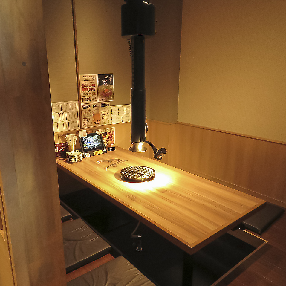 カップルやご夫婦のお食事におすすめの掘りごたつ席