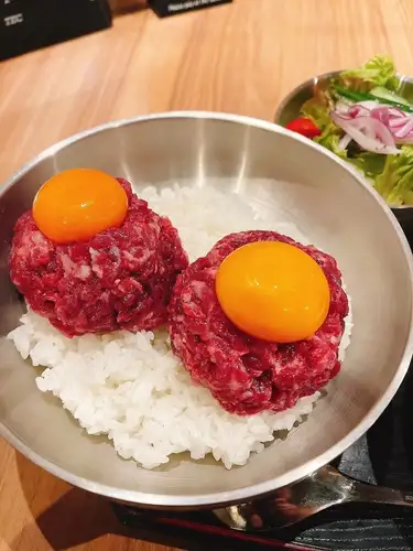 土・日限定!さくらうまトロユッケ丼♪