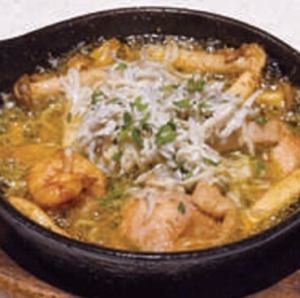 Shrimp, Chicken and Whitebait Ajillo