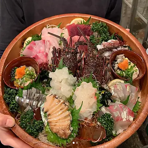 絶品料理で会話も弾む