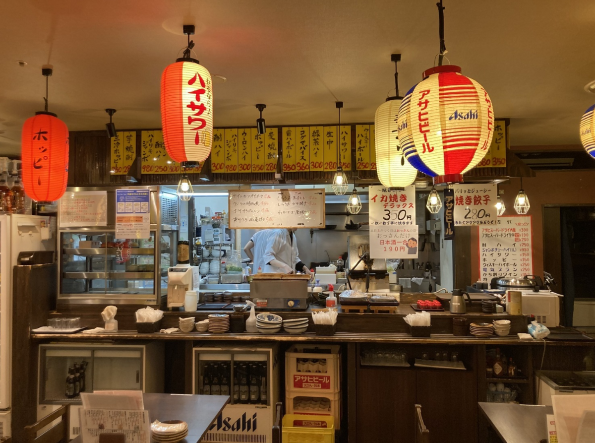 東梅田駅近くの活気ある大衆居酒屋!昼飲みにもおすすめです♪