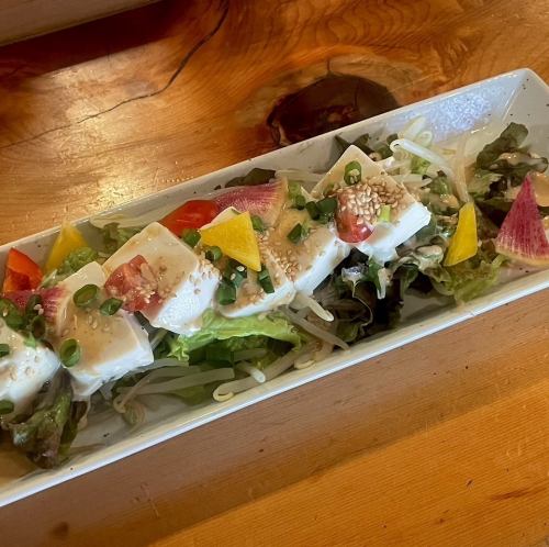 胡麻ダレ豆腐サラダ