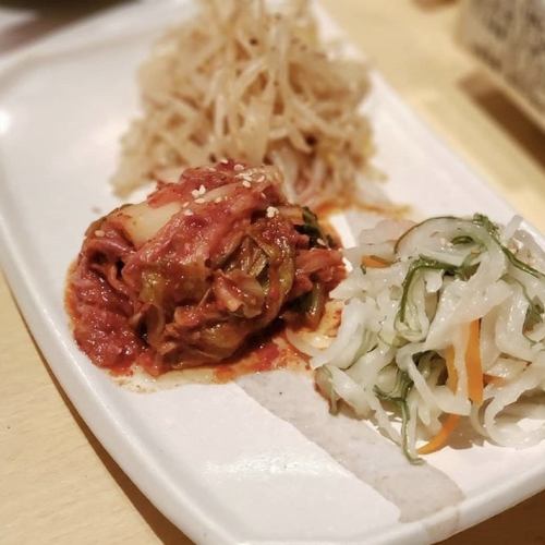 2 kinds of kimchi and namul