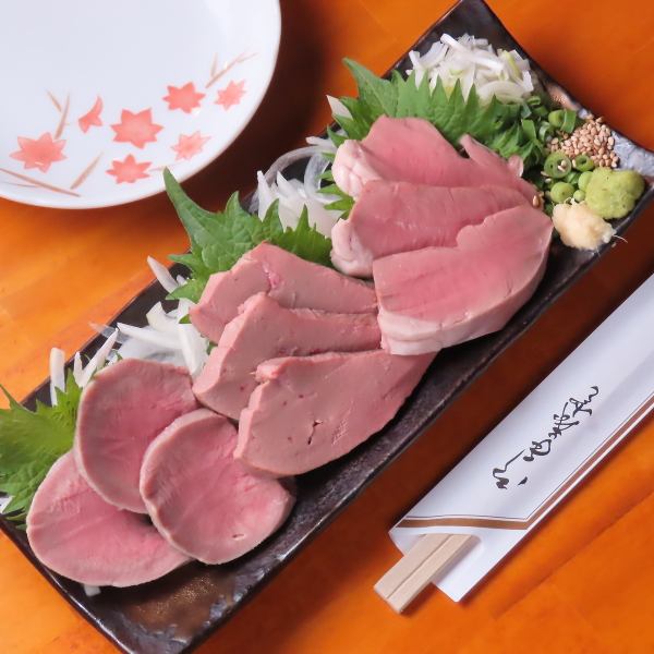 人気メニュー☆ 新鮮な『豚の刺し』をご賞味ください！