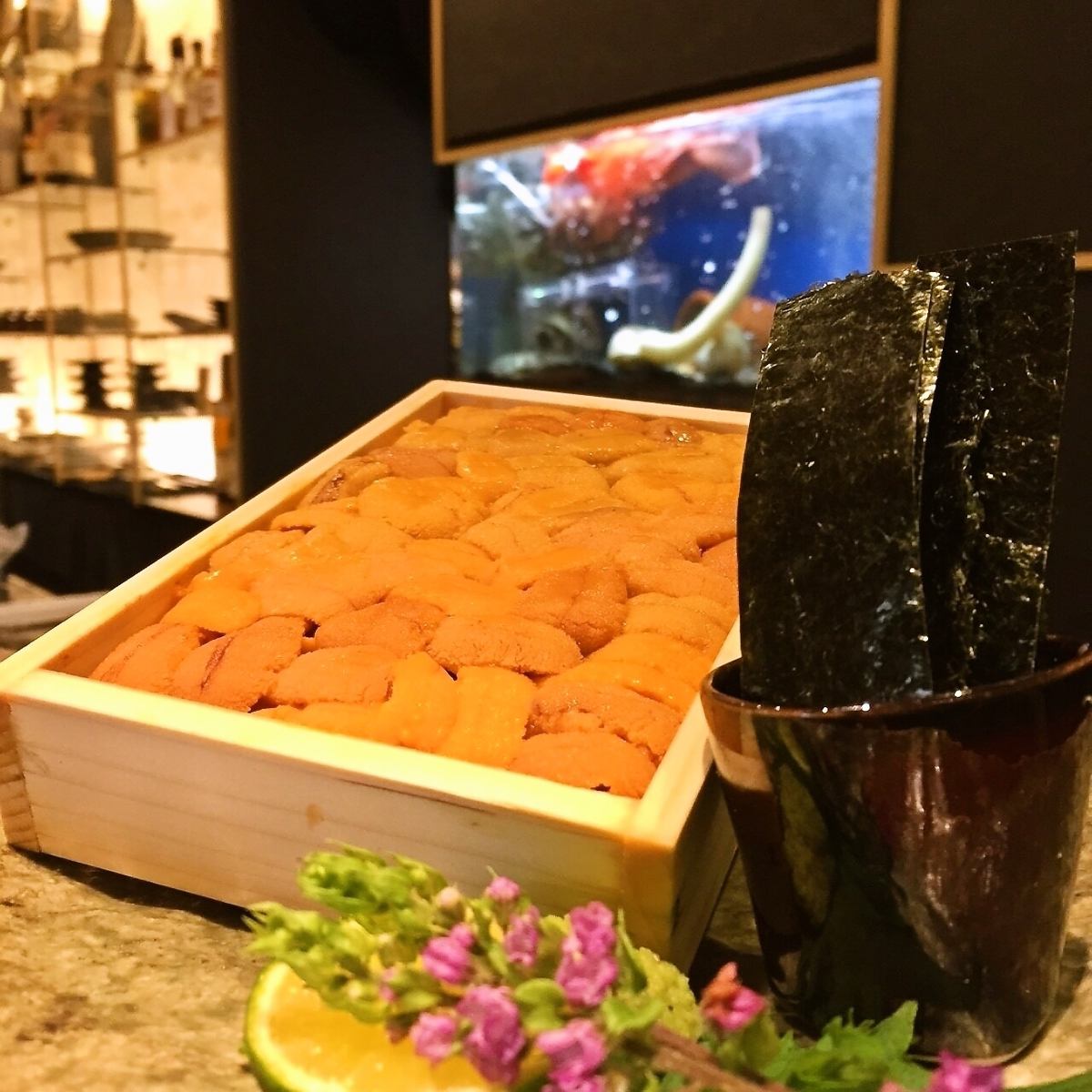 5 minutes walk from Higashi Kakogawa.Completely private rooms and stylish counters are perfect for entertaining guests.