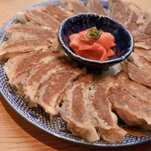 お得な　大皿焼き餃子　20個