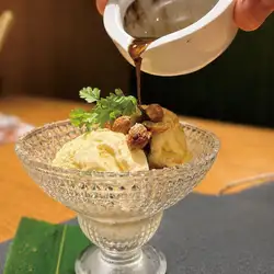 ほうじ茶とアーモンドの贅沢アフォガード