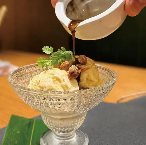 ほうじ茶とアーモンドの贅沢アフォガード