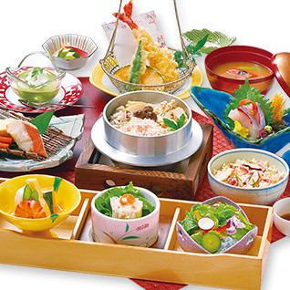 Enjoy Kaiseki cuisine and gozen cuisine for special occasions.