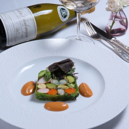 接待に個室とワイン