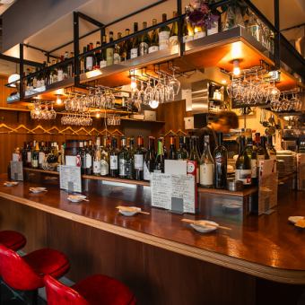 The venue can be rented exclusively for up to 20 people! If you would like to rent the venue exclusively for yourself, please feel free to contact us.